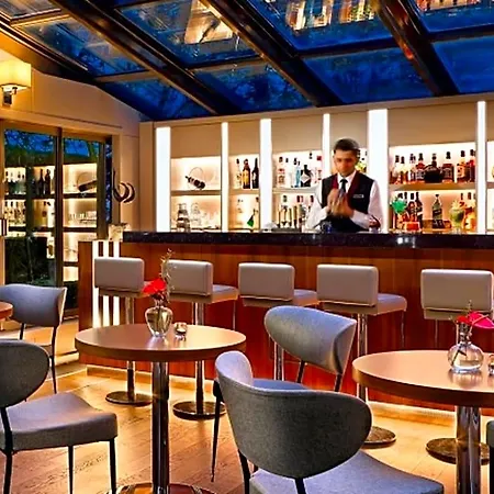 Occidental Hotel 4*